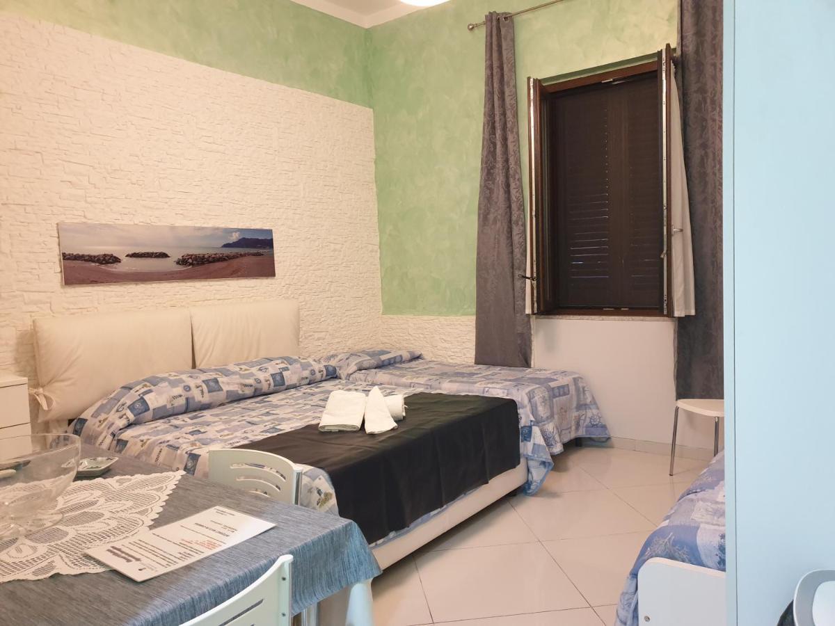 Al Porticciolo Salerno Exterior foto